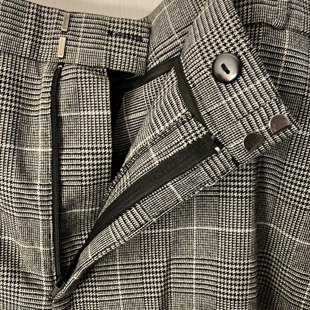 Size 20 Glen plaid office capris - Picture 4 of 9
